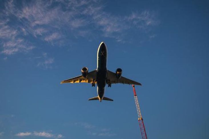 Harga Tiket Pesawat Melesat, YLKI Sebut Ada Potensi Pelanggaran