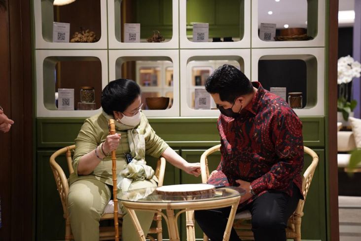 Potret Kebersamaan Erick Thohir dan Megawati Saat Meninjau Gedung Sarinah