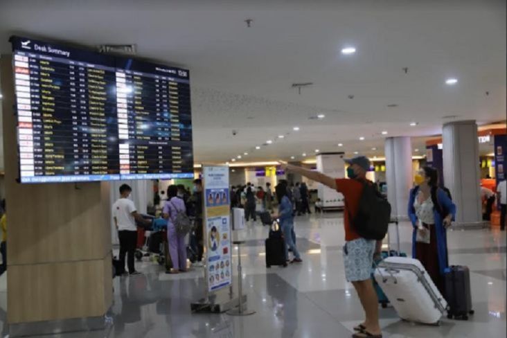 Cegah Omicron BA4 dan BA5 Masuk, Petugas Perketat Terminal Kedatangan Bandara Ngurah Rai