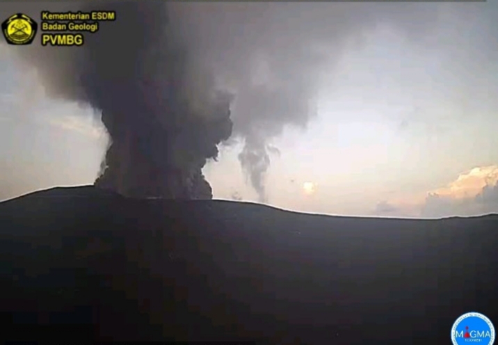 Anak Gunung Krakatau Erupsi, Semburan Abu hingga Ketinggian 500 Meter