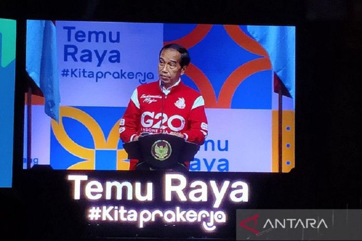 Jokowi Sebut Menko Perekonomian sebagai Motor Kartu Prakerja