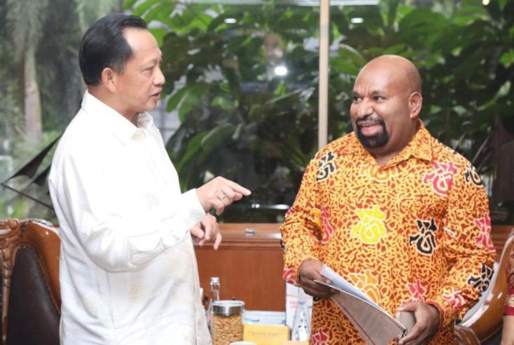 Bertemu Mendagri, Gubernur Lukas Enembe Dukung Pemekaran Papua