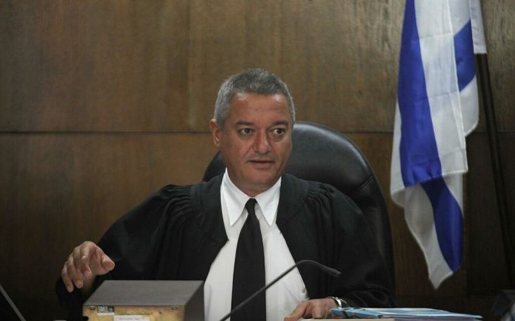 Profil Khaled Kabub, Hakim Agung Muslim Pertama di Israel