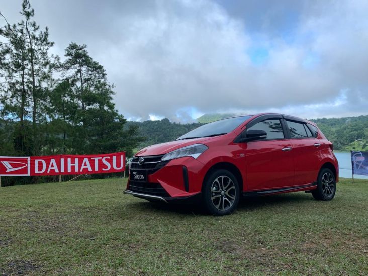 Jajal New Daihatsu Sirion Libas Jalan Berkelok Sulawesi Utara