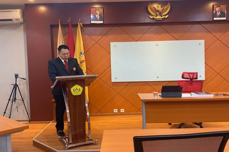 Pengacara Henry Indraguna Raih Gelar Doktor Ilmu Hukum di Universitas Borobudur