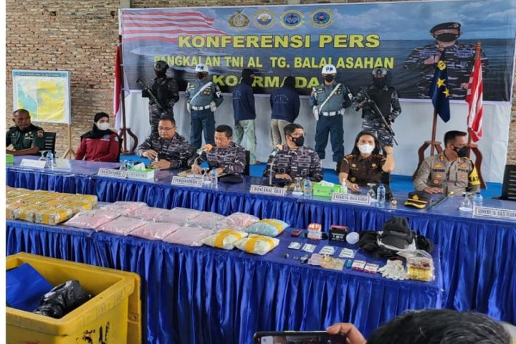 TNI AL Ringkus Gembong Penyelundup Narkoba Senilai Rp88 Miliar