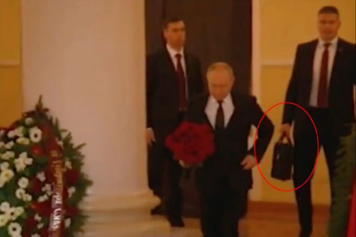 Ajudan Pembawa Koper Nuklir Putin Ditembak Mati di Rumahnya