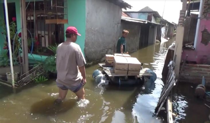 Ribuan Rumah di Pekalongan Terendam Banjir Akibat Tanggul Sungai Meduri Jebol