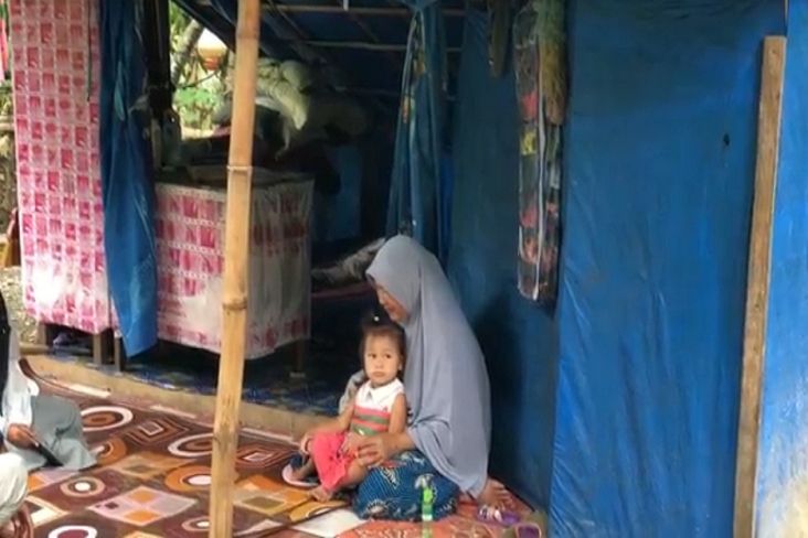 Memilukan! Pasutri di Aceh Tinggal di Gubuk Reyot Beratap Terpal
