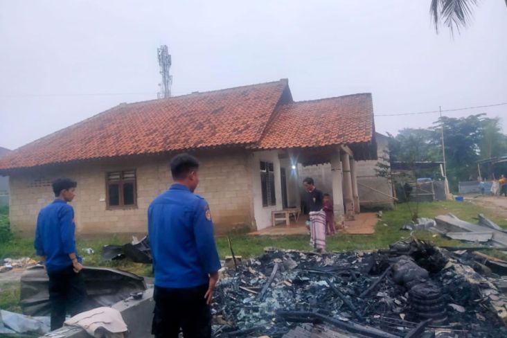 Gas Bocor Hanguskan 3 Lapak Dagangan di Tangerang, Kerugian Ditaksir Rp20 Juta