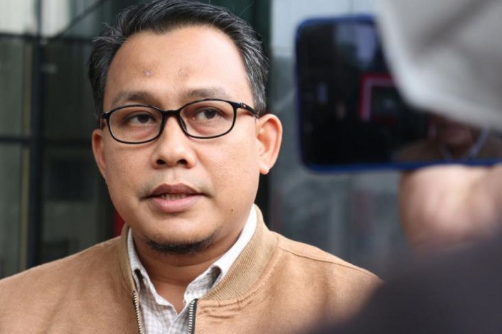 KPK Tetapkan Tersangka Dugaan Suap Alokasi Bantuan Keuangan Provinsi Jatim