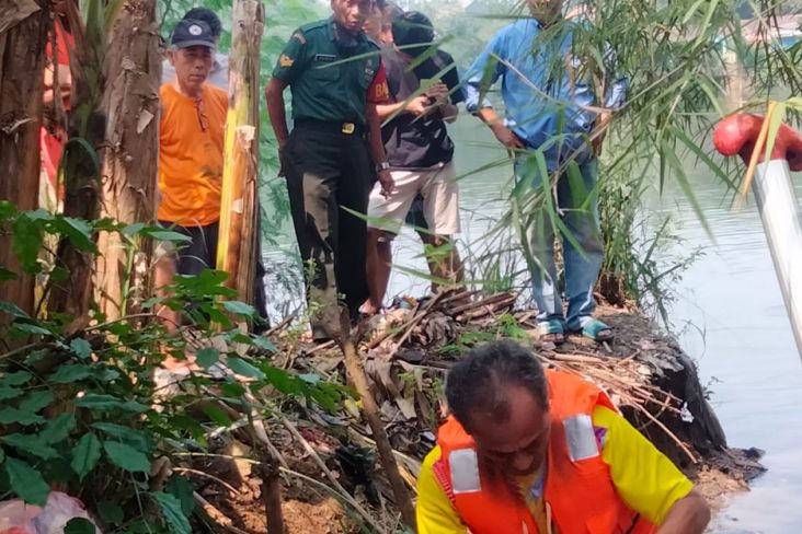 Mayat Wanita Ditemukan Mengambang di Danau Perum Griya Serpong