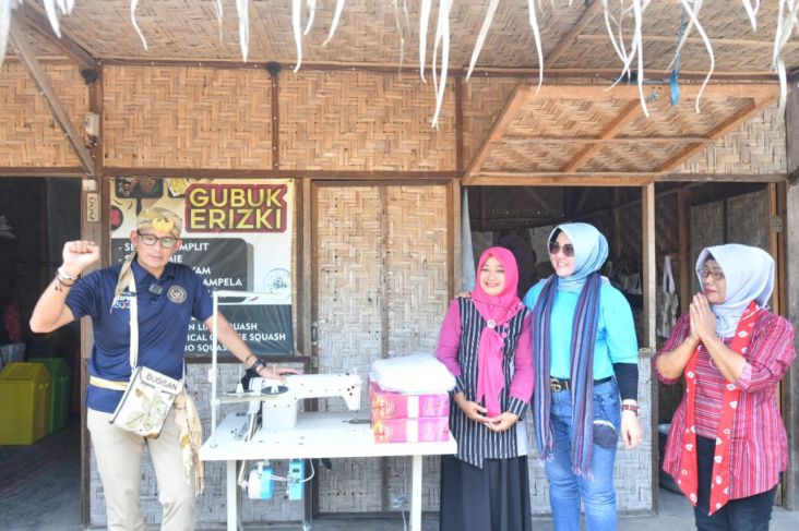 Sandiaga Uno Wujudkan Impian Perajin Batik Ecoprint di Klaten