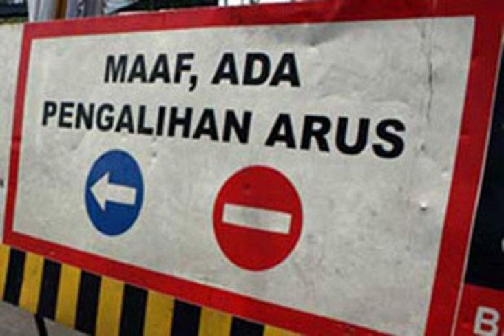 JPO Halte Transjakarta Dukuh Atas 1 Dibongkar, Pengendara Diimbau Hindari Jalan Sudirman