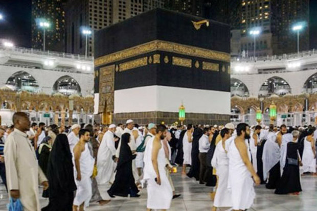 Tunaikan Haji Pertama Pasca Pandemi, Jamaah Berduyun-duyun ke Makkah