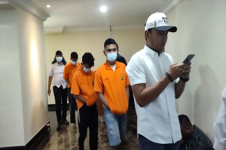 Penampakan Komplotan Begal Sadis yang Bacok Korban di Bogor