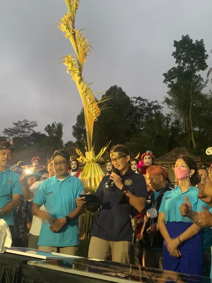 Menteri Sandiaga Gandeng Mitra Strategis Kembangkan Desa Wisata