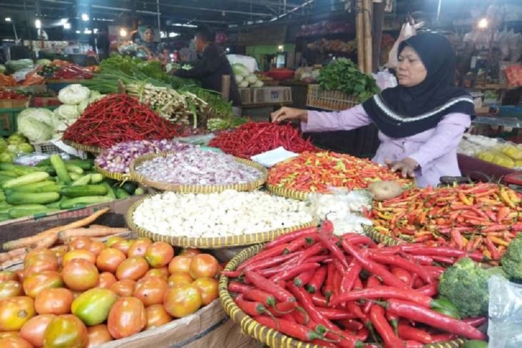 Jelang Idul Adha Harga Bawang, Cabai, dan Tomat di Sulut Turun