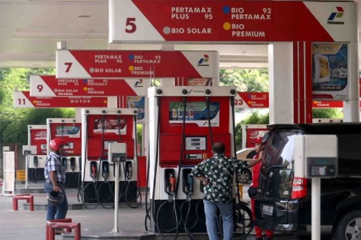 Harga BBM Non-Subsidi Naik Rp2.000 per Liter, Termasuk Pertamax?