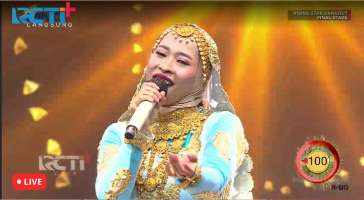 Jadi Juri Tamu Rising Star Dangdut, Dewi Perssik Kritik Ekspresi Mata Dila