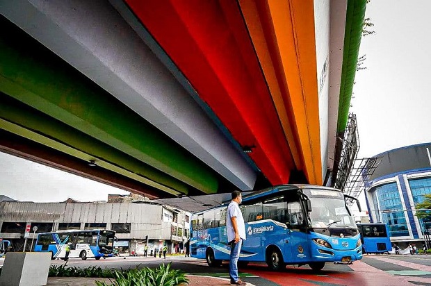 Curhat ke Anies, Nakes Minta Bus Transjakarta Jurusan Tangerang Kembali Beroperasi