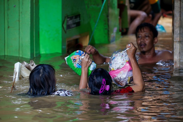 Awas! 71 RT di Jakarta Terendam Banjir, Ketinggian Lebih 40 Cm