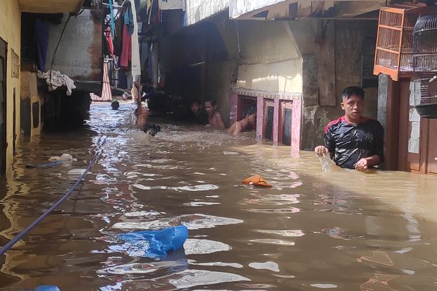 Bertambah Jadi 92 RT, Banjir di Jakarta Masih Belum Surut