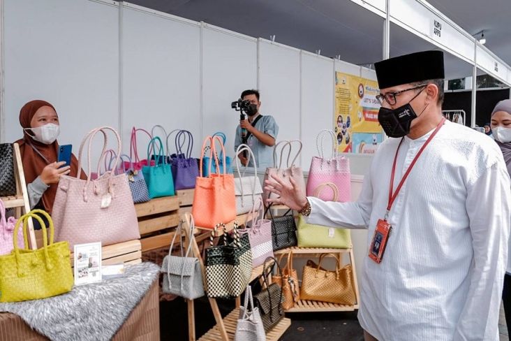 Konsumsi Produk Halal Capai Rp2.760 Triliun, Sandiaga Tak Mau Indonesia Jadi Sasaran Pasar