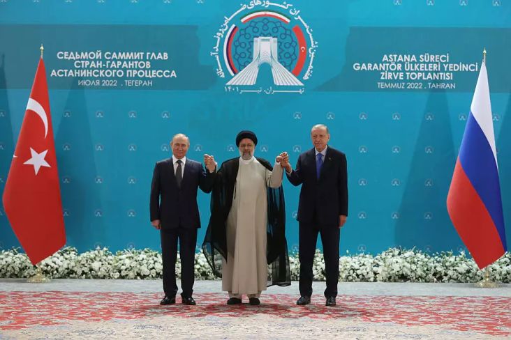 Foto Erdogan dengan Putin Dicap sebagai Tantangan bagi NATO