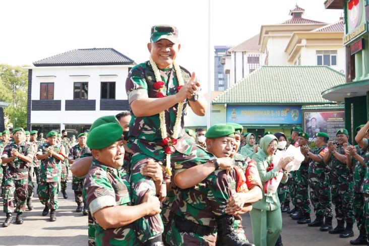 Kunjungi Satuan di Kodam IV/Diponegoro, Jenderal Dudung Pastikan Prajurit Hidup Layak