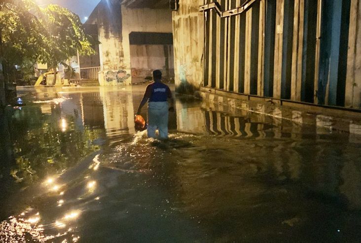 Hujan 1 Jam Lebih, BNPB Minta Masyarakat di Bantaran Sungai Segera Evakuasi