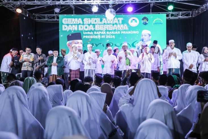 Ribuan Santri, Habib, hingga Ulama di Lampung Deklarasi Dukung Ganjar