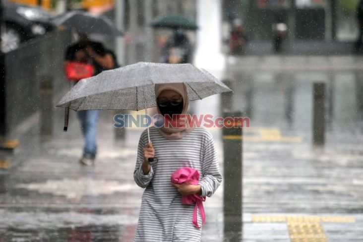 Prakiraan Cuaca BMKG: Sejumlah Wilayah Jakarta Diguyur Hujan Siang Hari