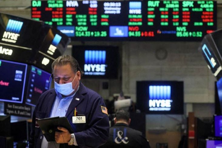 Wall Street Ditutup Menguat, Saham Ford Motor dan Amazon Terbang
