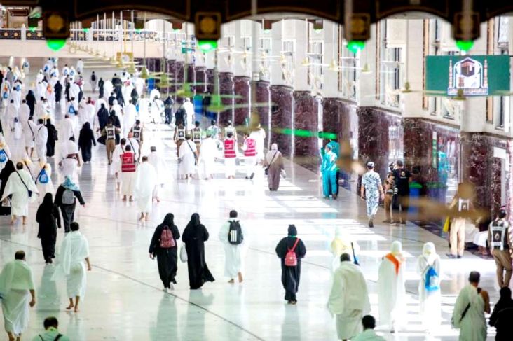Kemendagri Serahkan 59 Akta Kematian Jamaah Haji pada Keluarga