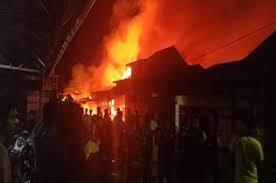 Rumah Panggung di Toraja Utara Terbakar, 4 Orang Sekeluarga Tewas Terjebak Api