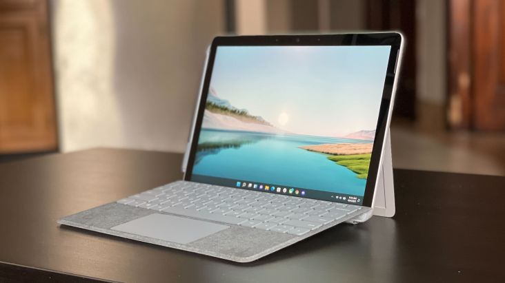 Rekomendasi Laptop 2 in 1 Termurah 2022, Beli Laptop Bonus Tablet!