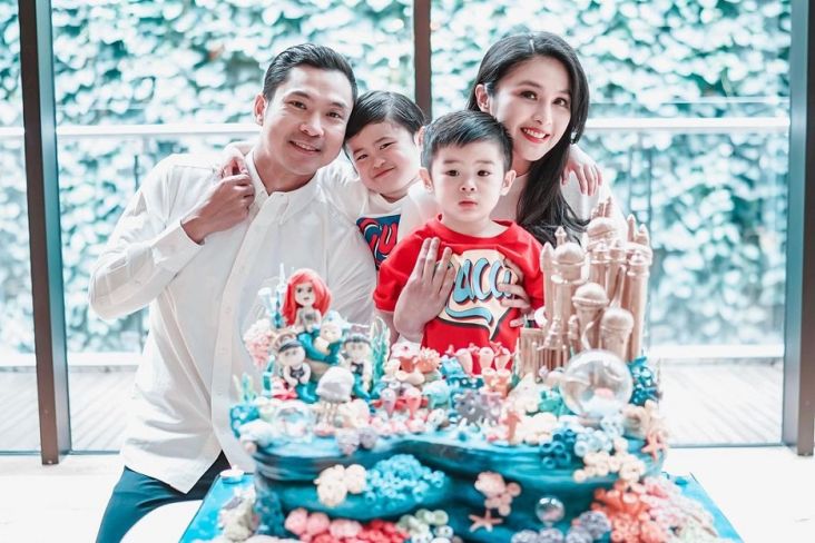 Ulang Tahun ke-39, Sandra Dewi Gelar Perayaan Sederhana dengan Keluarga