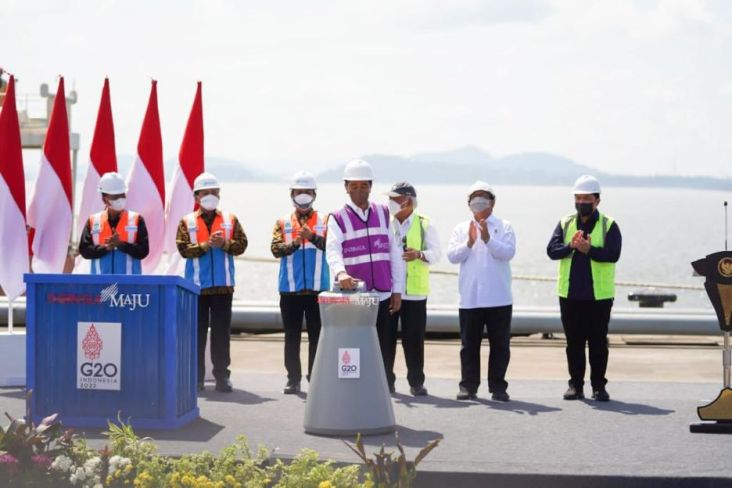 Dukung Hilirisasi, Jokowi Optimistis Pelabuhan Kijing Pacu Daya Saing Produk Unggulan Kalbar