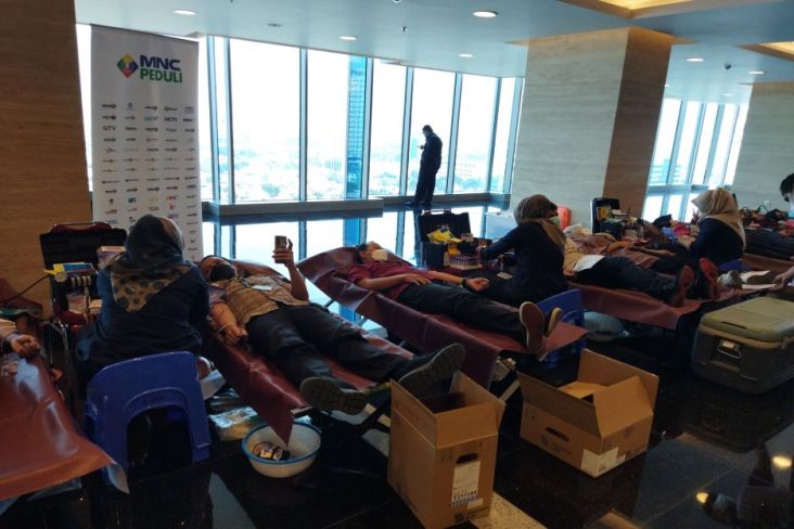 MNC Peduli Gandeng PMI Depok Gelar Donor Darah, Ratusan Karyawan Antusias Mendonor