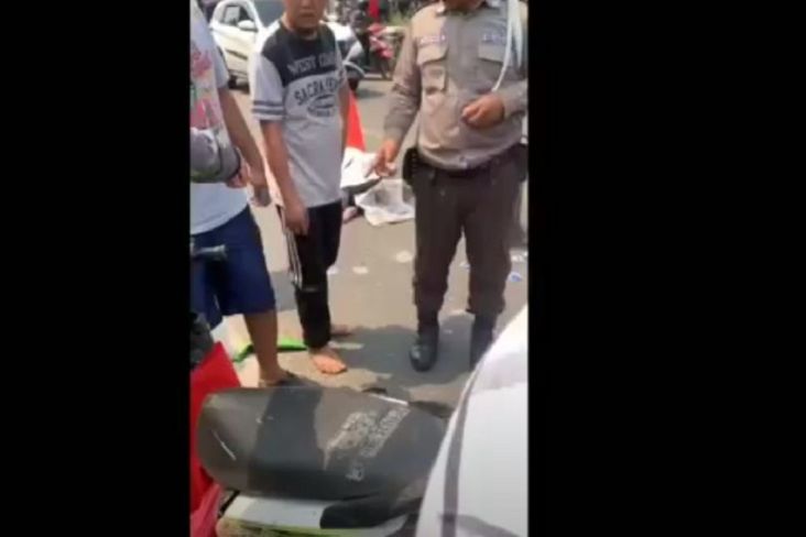 Laka Maut Truk Pasir vs Motor di Jalan Raya Serang-Cilegon, Pemotor Perempuan Tewas
