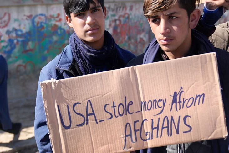 Puluhan Ekonom Dunia Desak AS Cairkan Dana Afghanistan yang Dibekukan