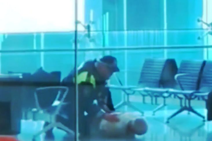Pria Bersenjata Umbar Tembakan, Bandara Canberra Dievakuasi