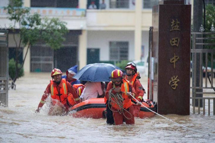 Banjir Bandang Hantam Barat Daya China, 7 Tewas dan 8 Terluka