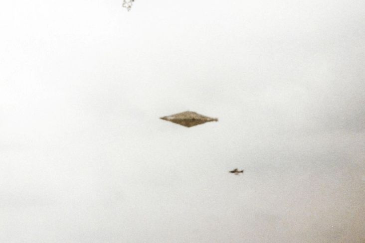 Foto UFO Paling Jernih di Dunia Terungkap Setelah 30 Tahun