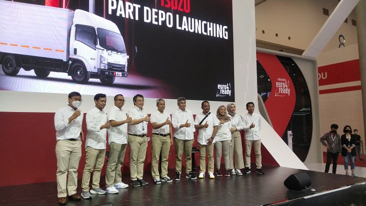 Isuzu Resmikan Part Depo Makassar di GIIAS 2022