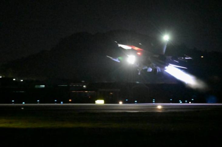 Taiwan Pamer Jet Tempur Paling Canggih setelah Latihan Militer China