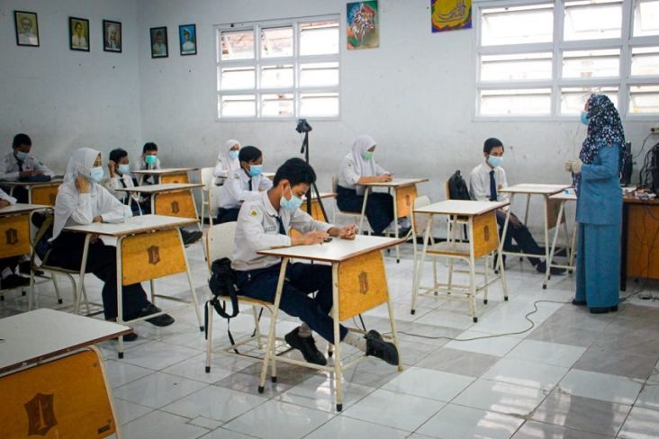 Miris, SMP di Surabaya Harus Jemput Bola dan Gratiskan SPP Sekolah demi Dapat 15 Siswa