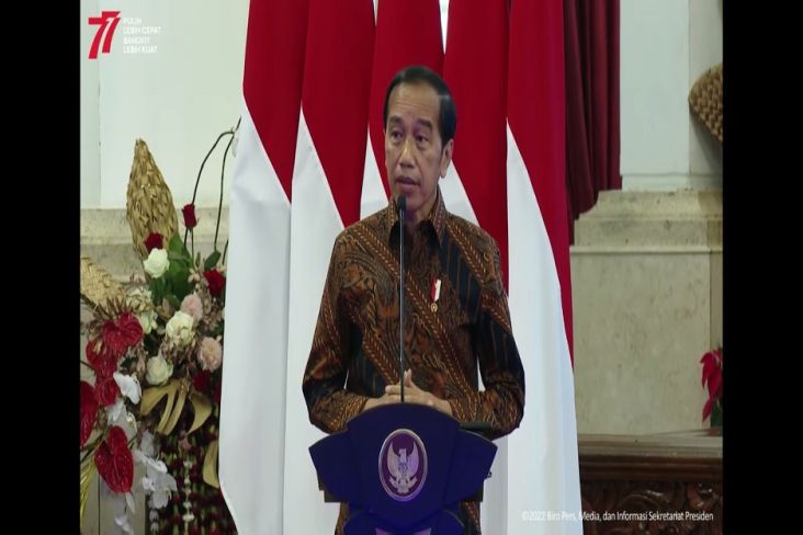 Hadapi Kondisi Tak Normal dengan Kerja Standar, Jokowi: Gak Akan Jalan, Percaya Saya