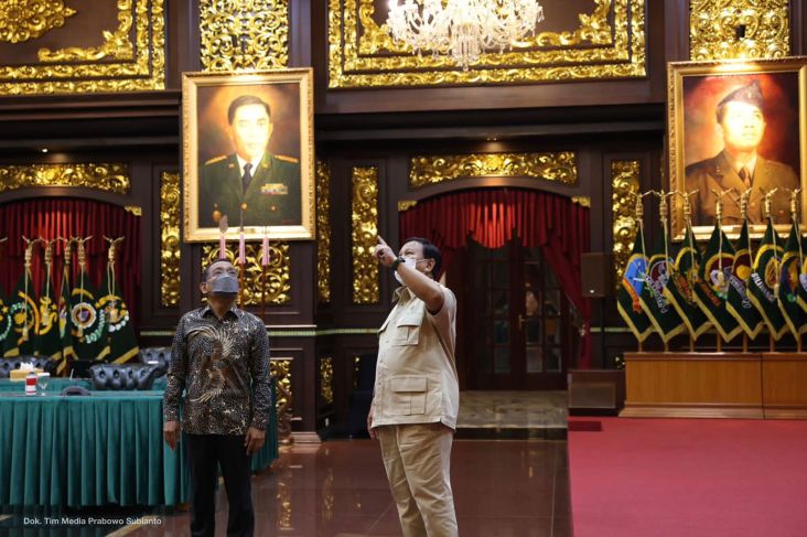 Prabowo dan Pratikno Duduk Satu Meja, Tukar Pikiran tentang Tantangan Global